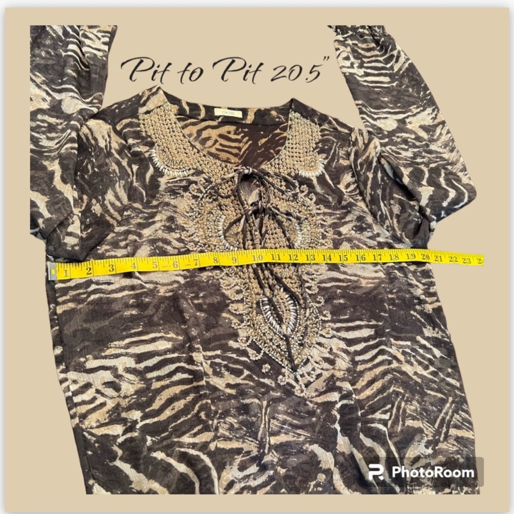 CACHE’ Women’s Sheer Jeweled Top Animal Print Blouse in Excellent condition SZ:L - Picture 12 of 15